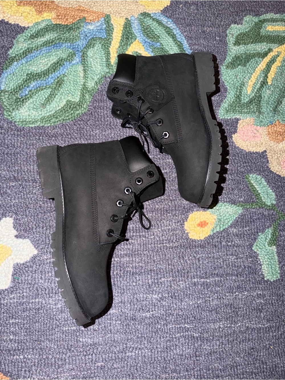 EUC Timberland Black Lace-Up 6” waterproof boots